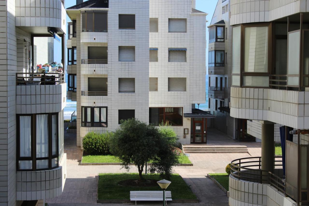 Apartamentos Zarautz Playa, con piscina y garaje Exterior foto